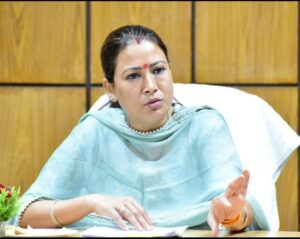नैनीताल जनपद की प्रभारी मंत्री रेखा आर्या ने Okhladunga में बादल फटने की घटना का लिया संज्ञान, DM से दूरभाष पर वार्ता कर आपदा राहत कार्य मे तेजी लाने के दिये निर्देश