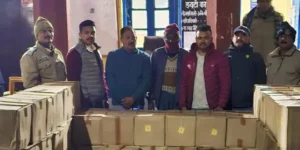अल्मोड़ा ब्रेकिंगः चुनाव से पहले बढ़ी अवैध शराब की तस्करी, यहां पकड़ी गई शराब की बड़ी खेप, एक तस्कर गिरफ्तार