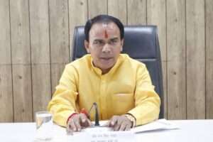 स्वास्थ्य विभाग में यहाँ निकली इन पदों पर भर्ती, मंत्री डॉ धनसिंह रावत ने दिए शीघ्र तैनाती के आदेश