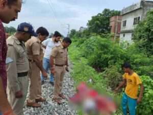 यहां रेलवे ट्रेक पर युवक का शव मिलने से सनसनी, क्षेत्र में डर का माहौल