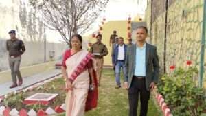 पौड़ी जिला कारागार पहुंची महिला आयोग अध्यक्ष, महिला बन्दियों का जाना हाल