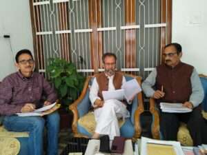 लखवाड़ बांध प्रभावितों की समस्याओं को लेकर प्रतिनिधिमंडल ने विधायक से की मुलाकात