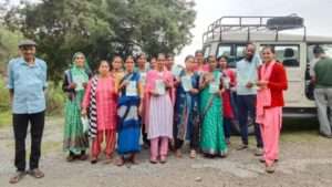 पंचायती चुनाव 2025: कसेडमन्या ग्राम प्रधान प्रत्याशी गीता पाण्डेय के समर्थन में महिलाओं ने निकाली जनप्रचार रैली